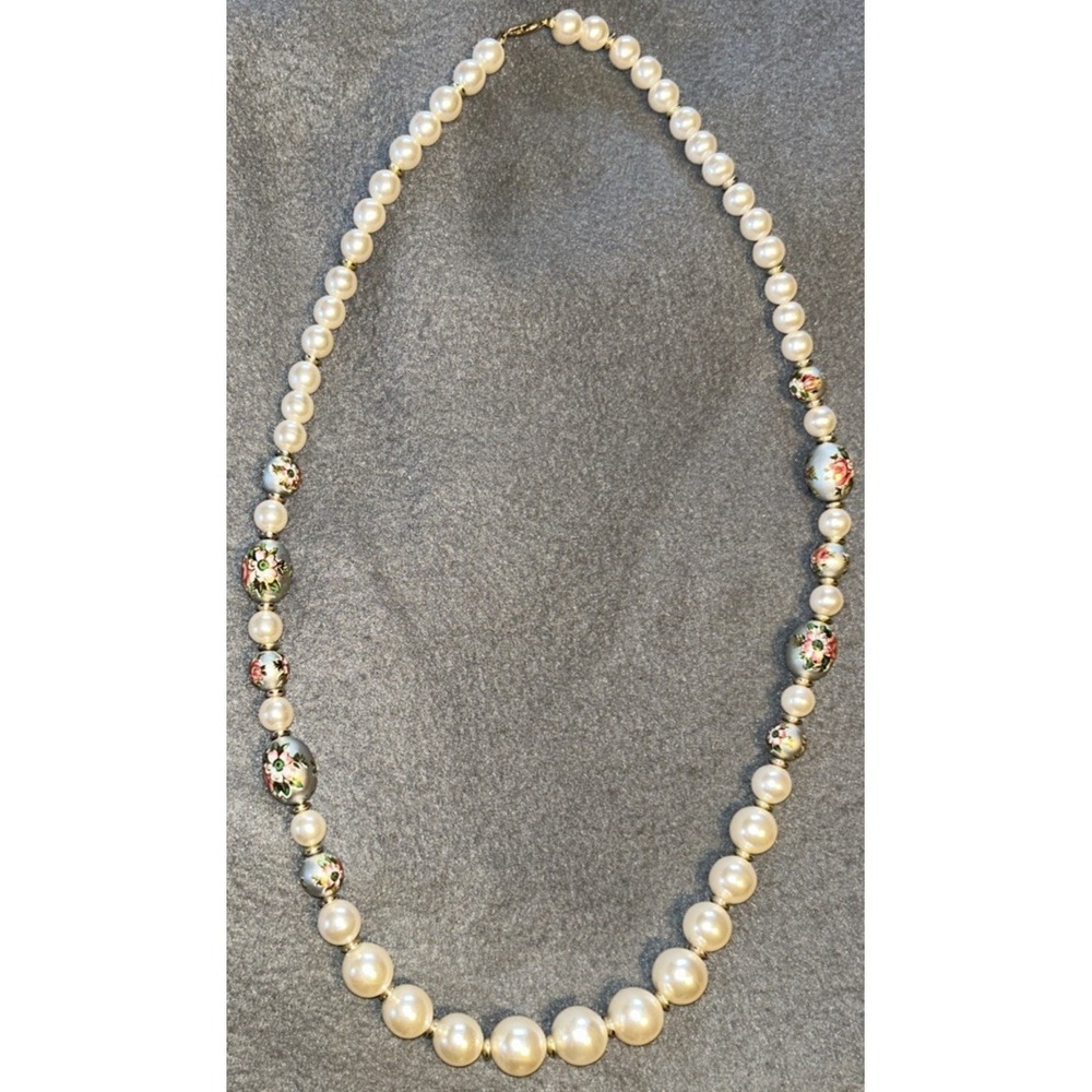 VTG Painted Floral Glass Beaded Necklace, Faux Pearls, graduated 28" - Picture 2 of 6